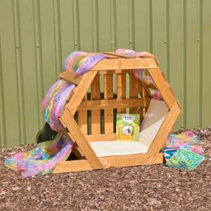 Bee Hive Lounger