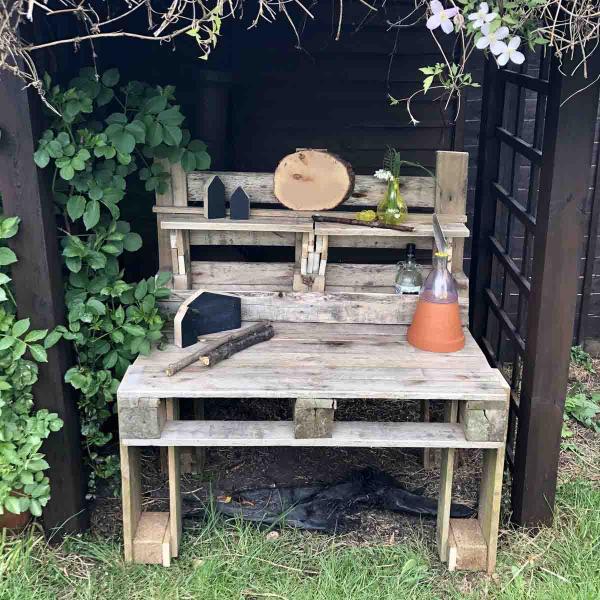 How to make your own basic mud kitchen