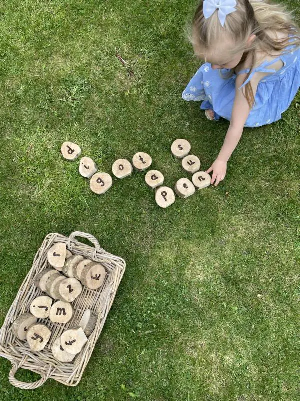Phonics outdoors: Learning through Play