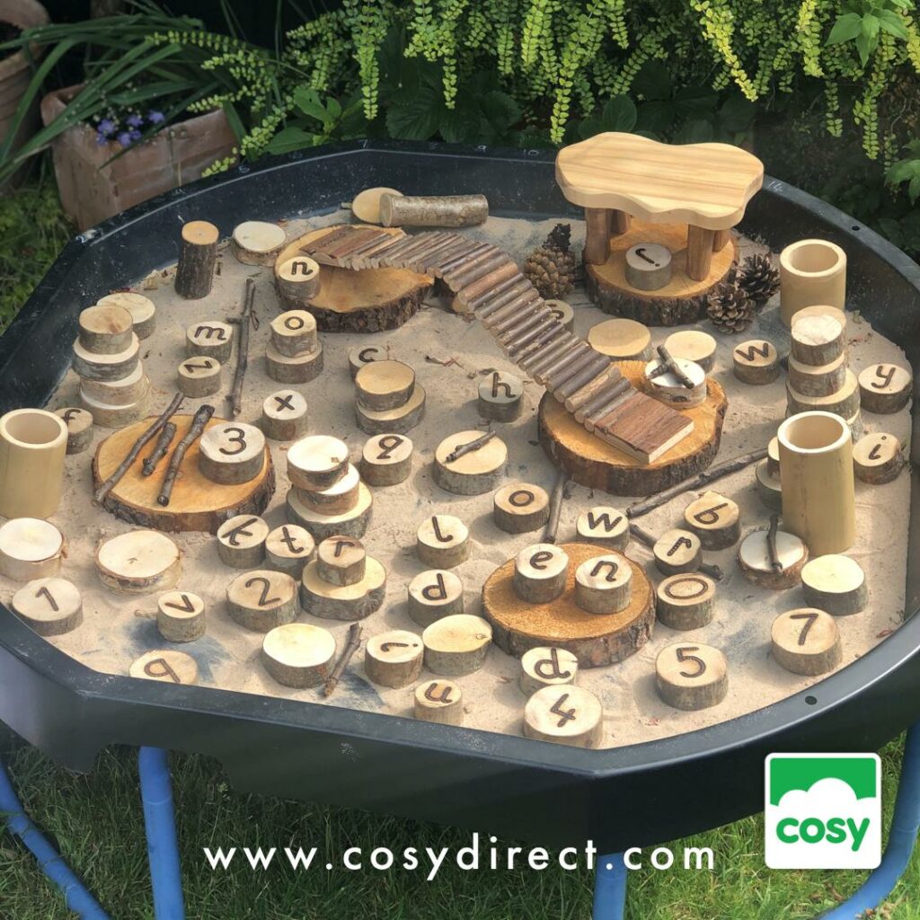 Small loose parts tray play