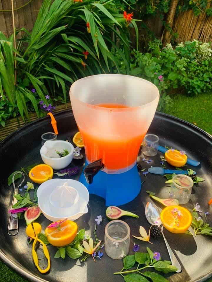 tray play - ark Group - fresh orange