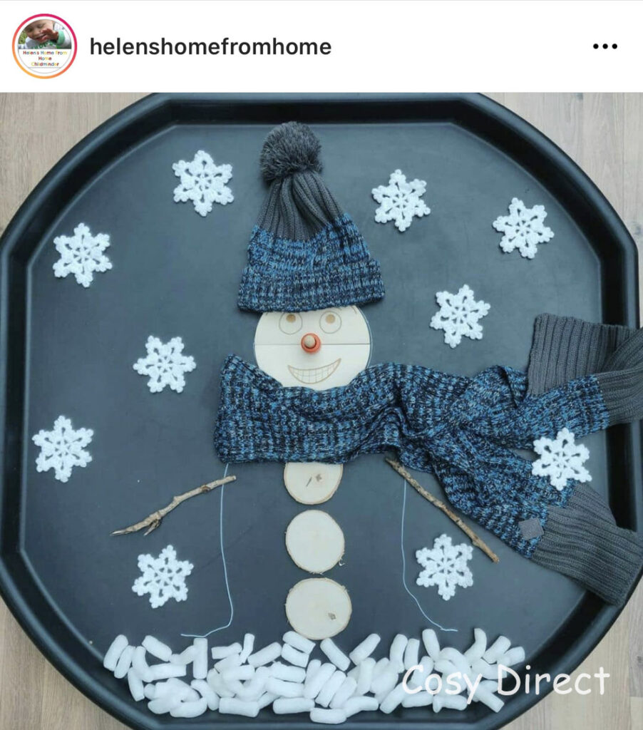 Cosy Christmas Tray Play Ideas